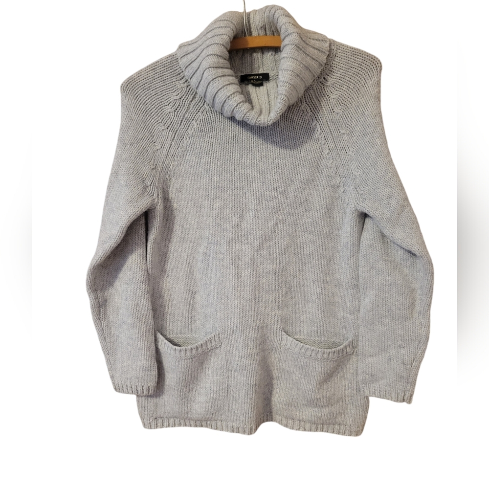 Forever 21 Gray Knit Sweater